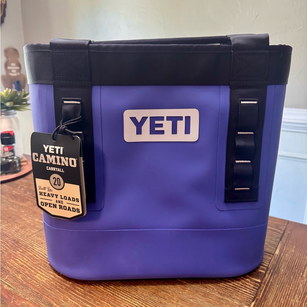 NWT - Yeti Camino 20 - Ultramarine